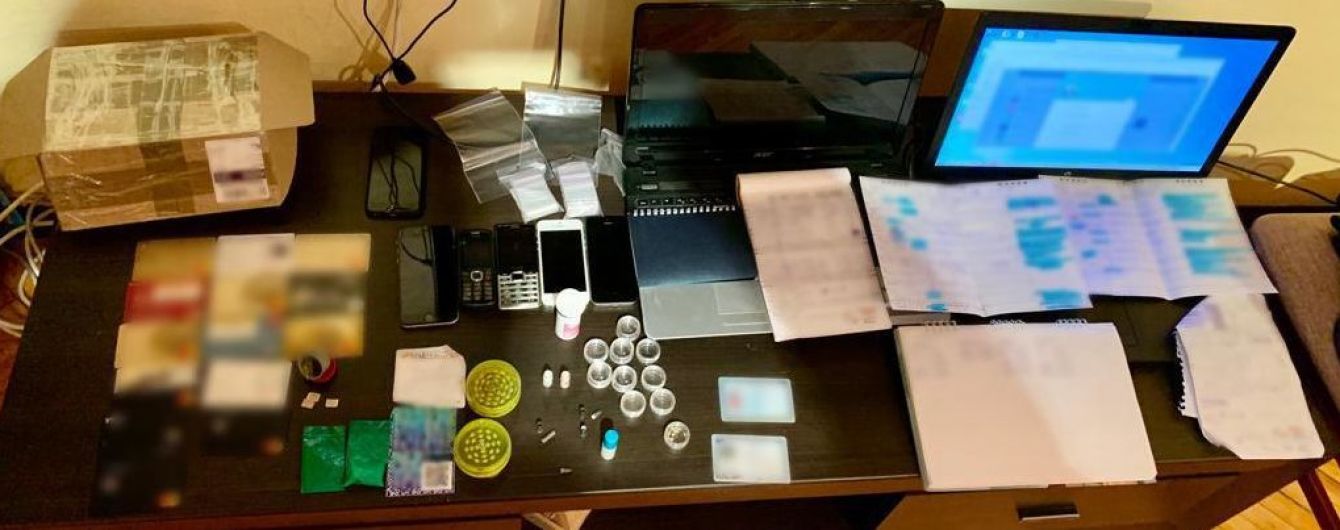 В Харькове полиция ликвидировала интернет-магазин по продаже наркотиков