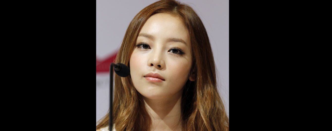 Звезду K-pop нашли мертвой в своем доме в Южной Корее