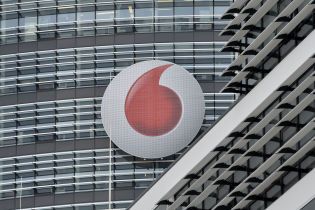 "Vodafone Украина" продали азербайджанскому оператору. В РФ назвали стоимость соглашения