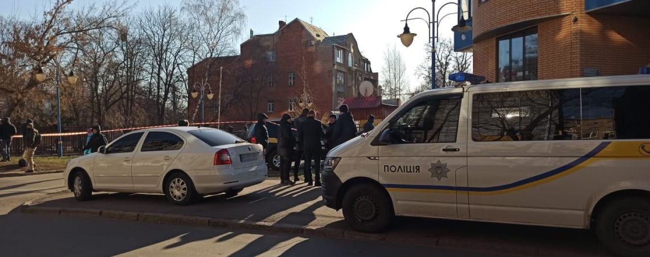 Поліція розшукує підривників авто у центрі Харкова: постраждалому адвокату раніше погрожували