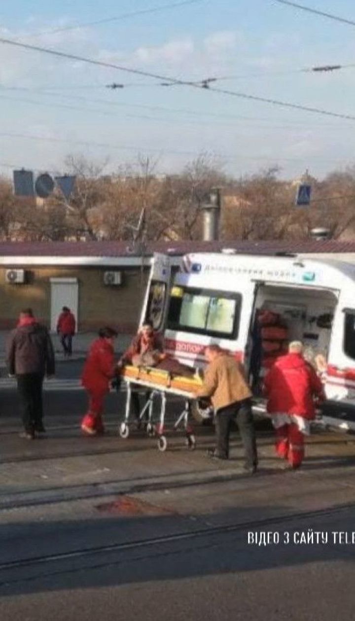Легковик збив 38-річну жінку на пішохідному переході у Дніпрі