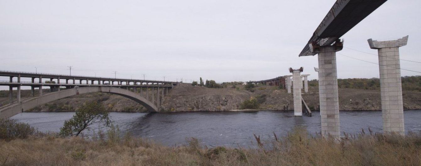 На будівництво мосту в Запоріжжі оголосили тендер – прем'єр