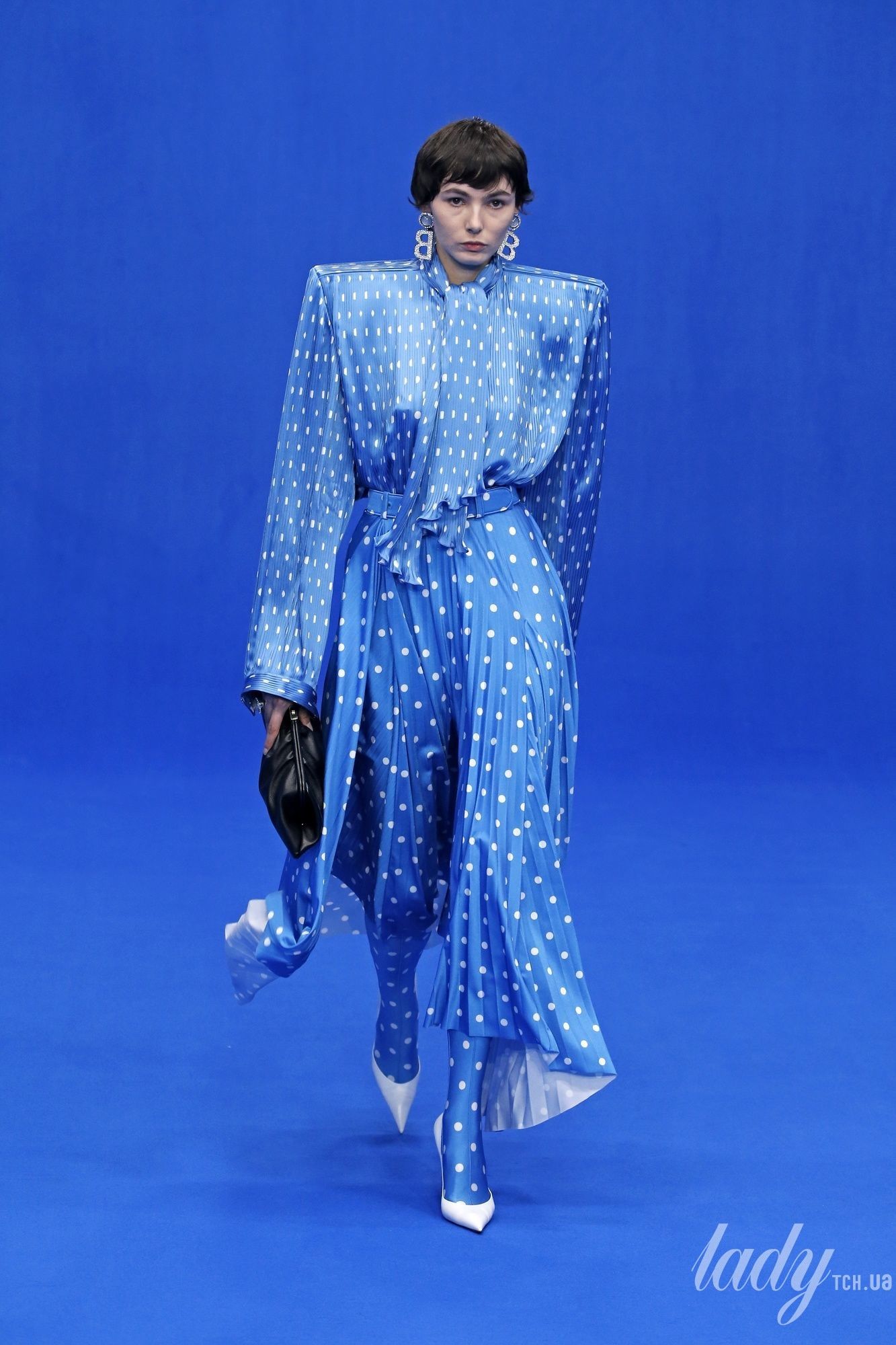 Коллекция Balenciaga прет-а-порте сезона весна-лето 2020_53