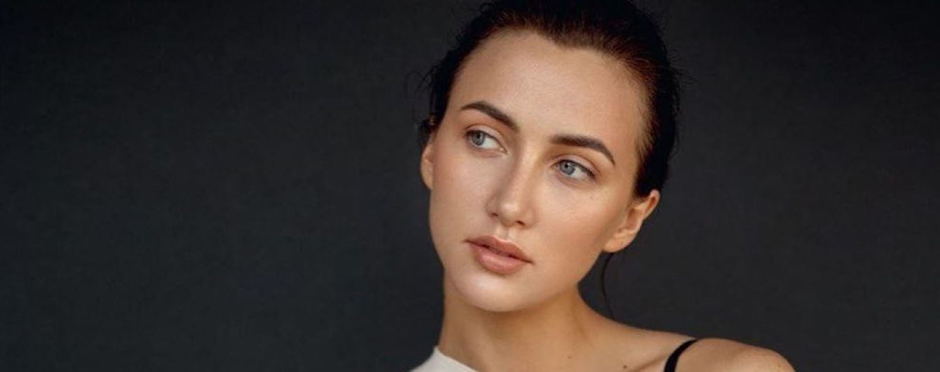 Анна Ризатдинова в нижнем белье украсила модный глянец