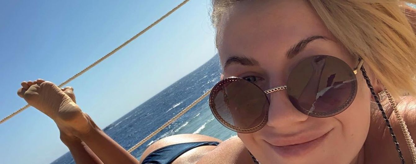 Сверкнула пятой точкой: Леся Никитюк опубликовала пикантный пляжный кадр