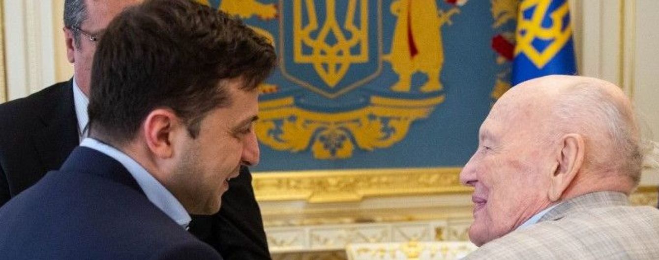 "Ви гордість Української держави": Зеленський привітав Патона зі 101-річчям