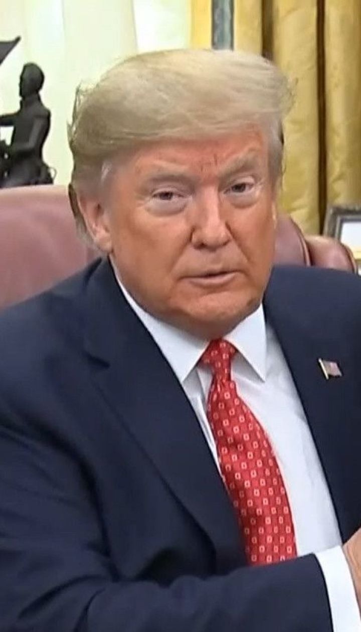 Трамп підписав закон, що зобов'язує Держдеп щороку доповідати Конгресу про ситуацію у Гонконгу