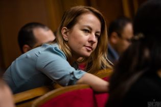 Министр соцполитики рассказала, что будет с выплатами больничных и декретных