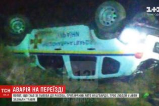 На Прикарпатті потяг протаранив автомобіль Нацгвардії