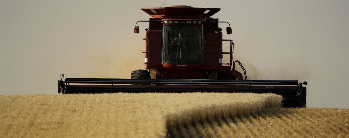 Майже 60% українців проти продажу землі – опитування