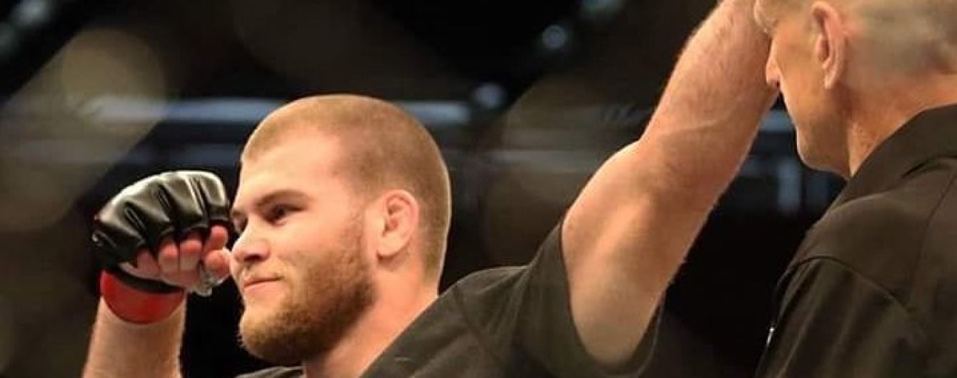 Австралійський боєць UFC підписав контракт на поєдинок кров'ю