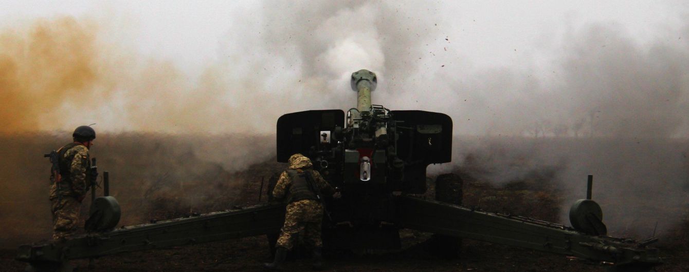 Доба на Донбасі: під час обстрілу поранені двоє українських військових