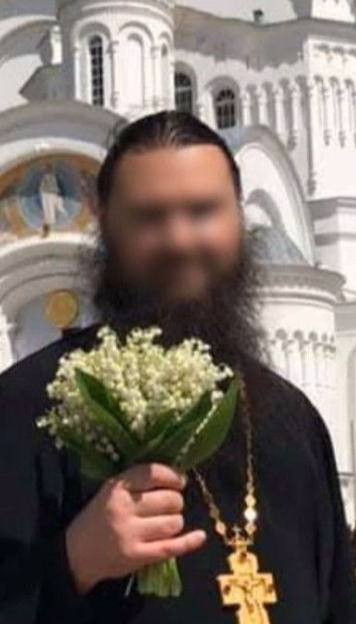 У Запоріжжі панотця Московського патріархату затримали під час отримання посилки з наркотиками