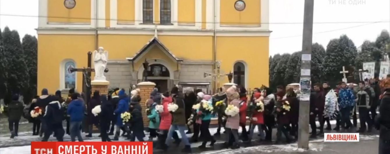 На Львовщине в ванной комнате, где работал газовый котел, угорела школьница