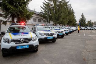 Нацполиция получила почти 90 патрульных авто от Посольства США