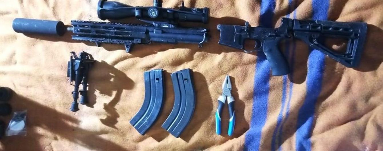 У МВС показали зброю, з якої могли вбити трирічного сина Соболєва