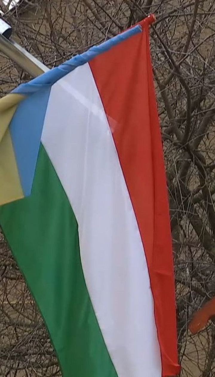 Угорщина не просила Росію про об’єднання зусиль заради захисту нацменшин в Україні