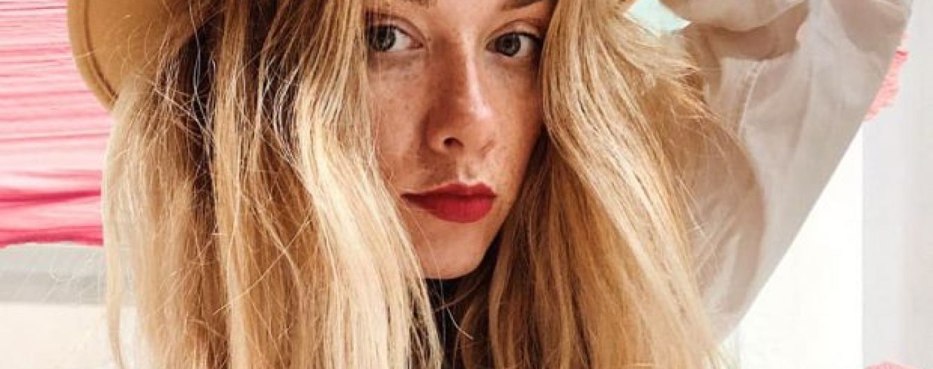 Cosmopolitan уволил заместителя главного редактора, которая пренебрежительно отозвалась о похоронах погибшего снайпера