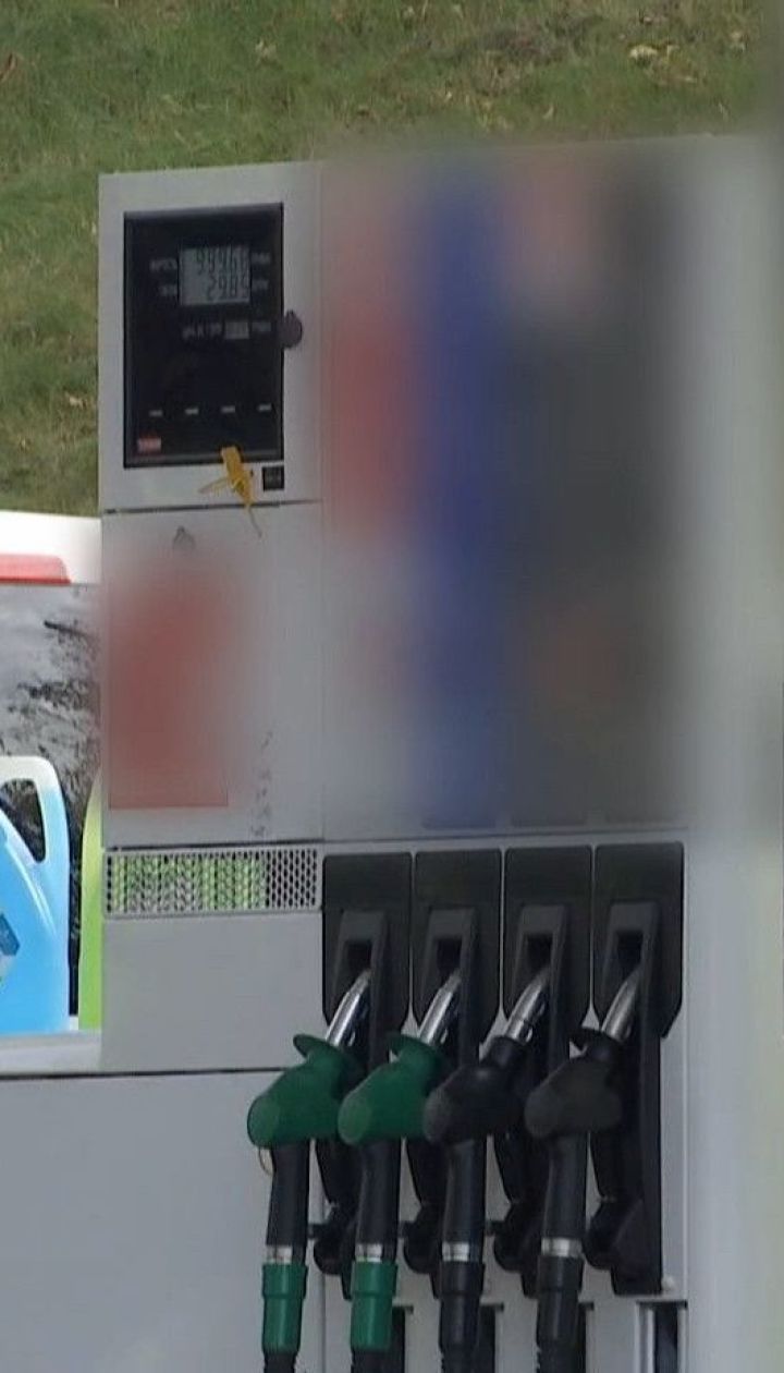 На АЗС в Николаеве перепутали топливо и погубили минимум 20 автомобилей