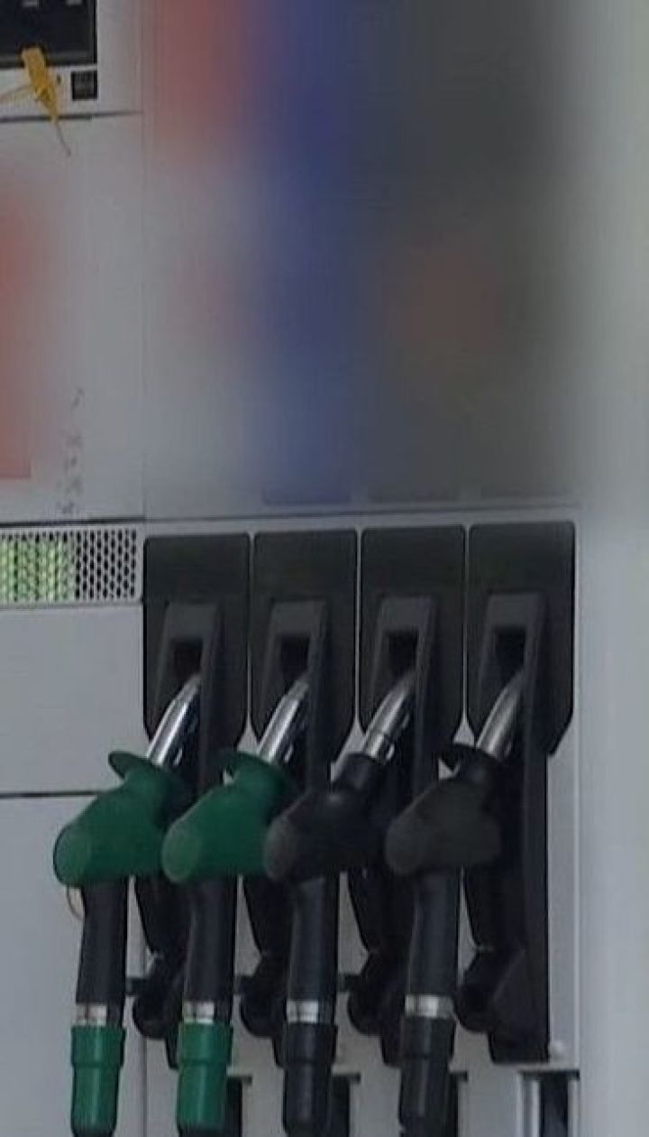 На АЗС в Николаеве перепутали топливо и погубили минимум 20 автомобилей
