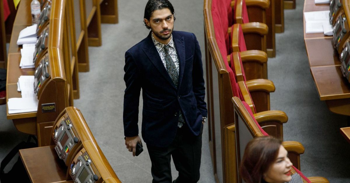 Гео Лерос звинувачує Зеленського у тиску на депутатів для виключення його з фракції "Слуги народу"
