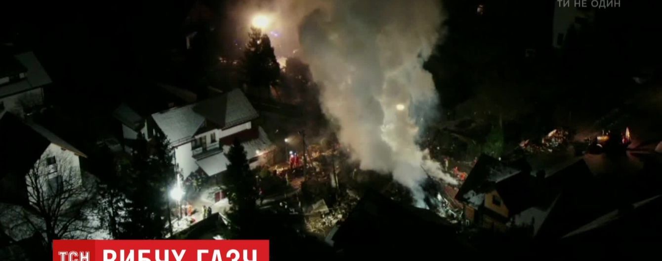 Взрыв в Польше: под завалами дома обнаружили тела восьми человек