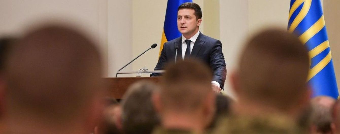 Зеленський у відеозверненні привітав українських військових з Днем Збройних Сил