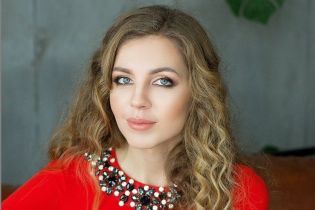Допоможіть Юлії здолати лейкоз