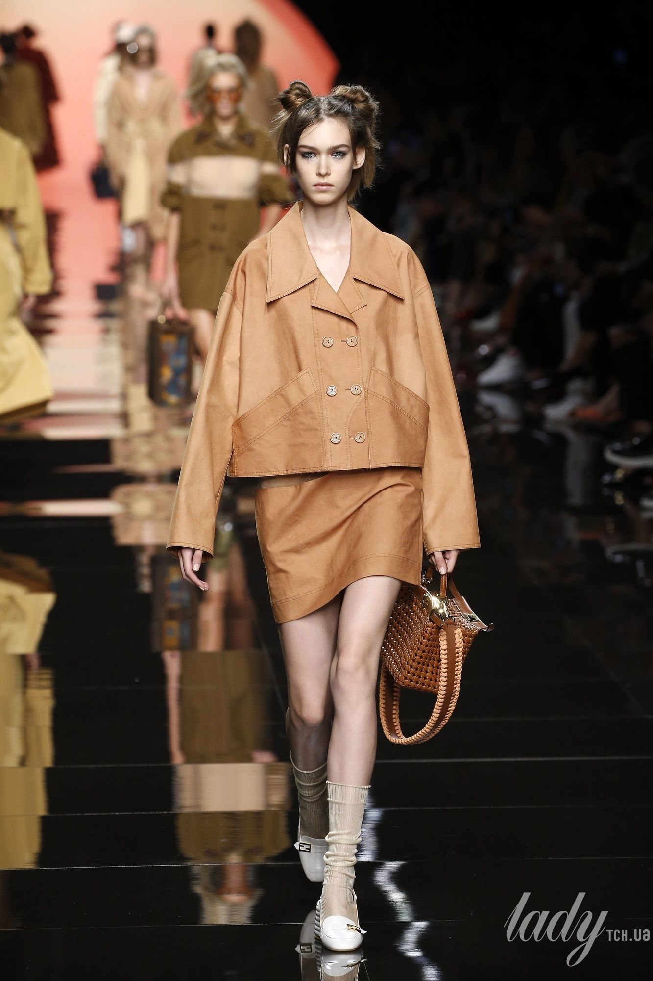 Коллекция Fendi прет-а-порте сезона весна-лето 2020_22