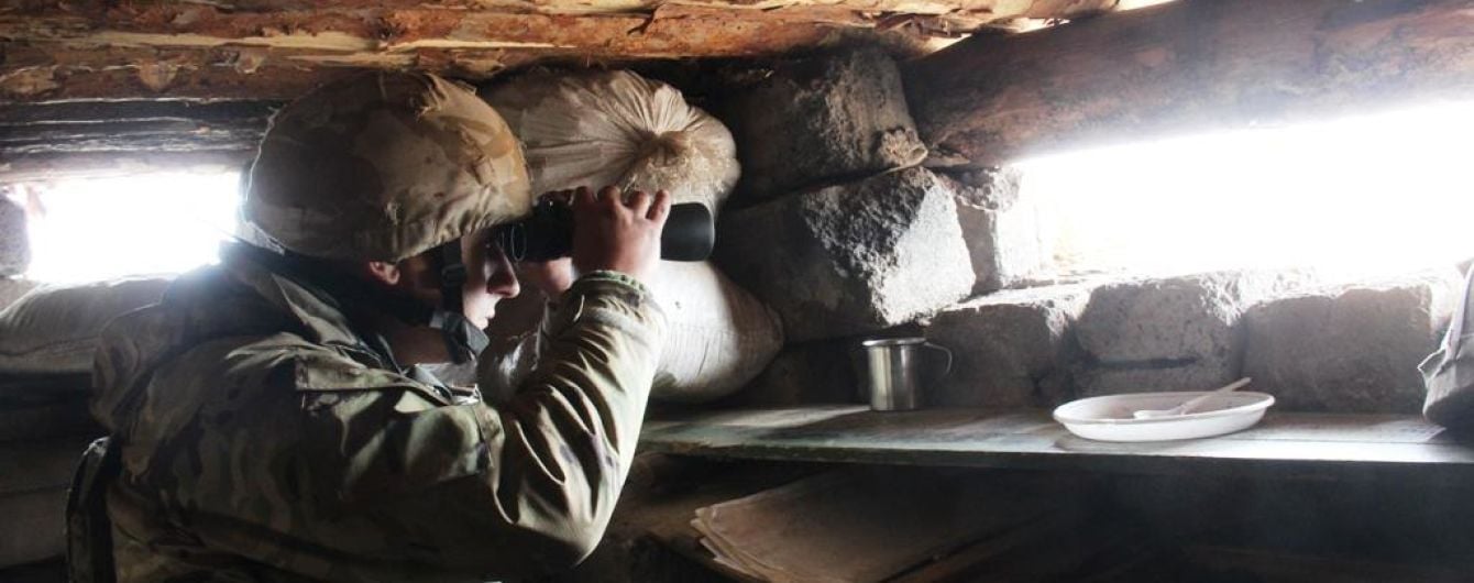 На передовій був поранений український боєць. Ситуація на Донбасі