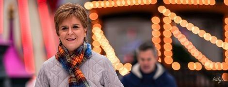Играла на гитаре и каталась на коньках: первый министр Шотландии на рождественской ярмарке