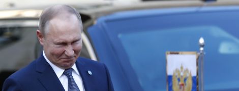 На переговори лідерів "нормандської четвірки" Путін прийшов з озброєним охоронцем