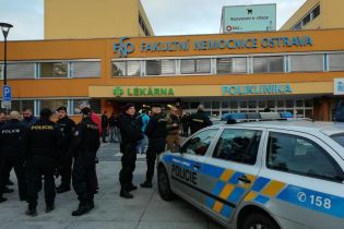 У чеській лікарні невідомий відкрив стрілянину: шестеро загиблих