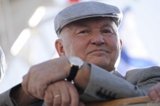 Не отошел от наркоза: СМИ сообщили подробности смерти Лужкова