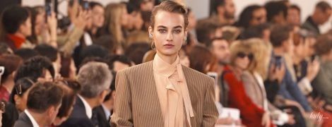 Платья-рубашки и принт "полоска" в коллекция Chloe сезона весна-лето 2020