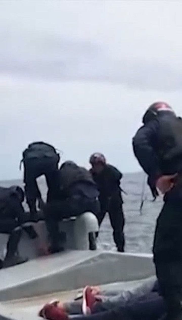 ВМС Перу перехватили подводную лодку с двумя тоннами кокаина на борту