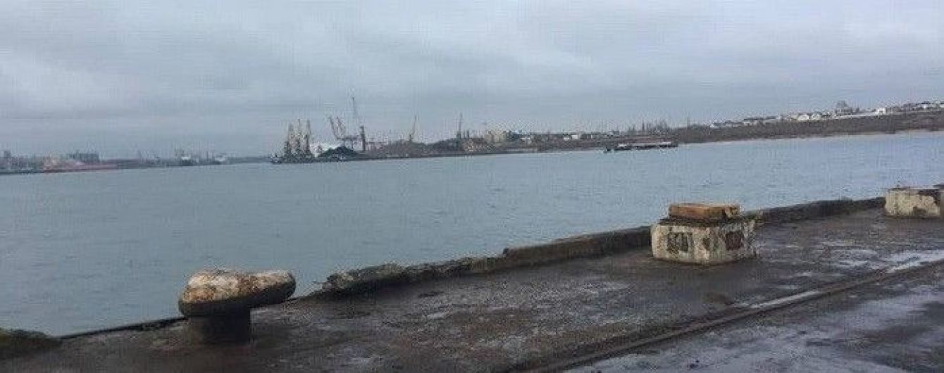 СБУ разоблачила чиновников Мининфраструктуры в хищении многомиллионных средств во время реконструкции причала в Черноморске
