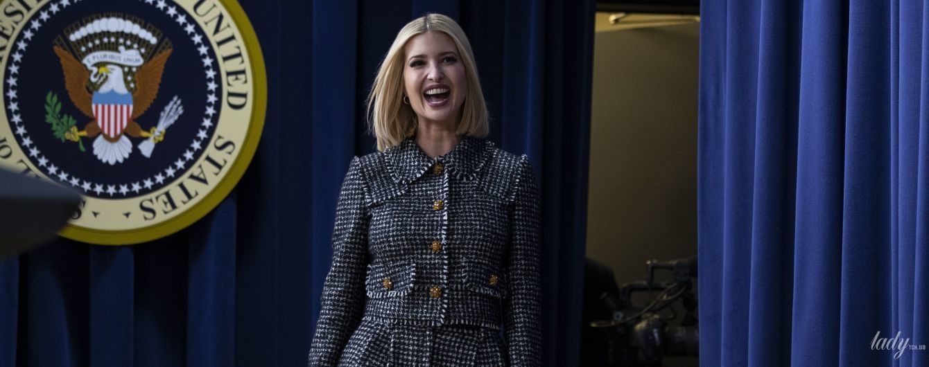 У твідовому костюмі від Dolce & Gabbana: Іванка Трамп на виступі батька