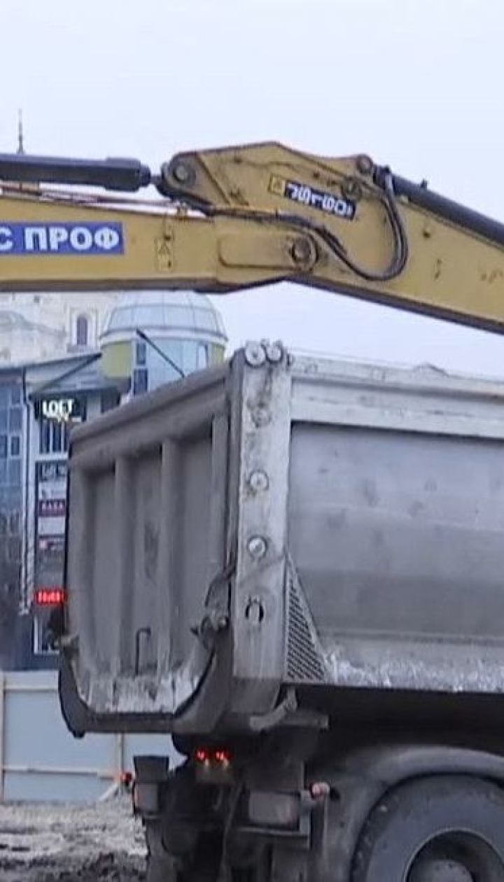 В городе Кременец Тернопольской области люди поссорились из-за строительства площади Свободы