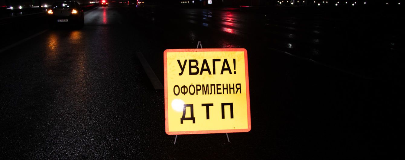 На Львощине столкнулись микроавтобус и грузовик: есть погибшие