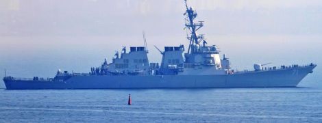 В Черное море вошел ракетный эсминец США Ross