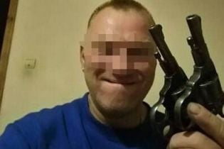 Правоохранители задержали любителя селфи с оружием, который в Яготине обстрелял полицейских