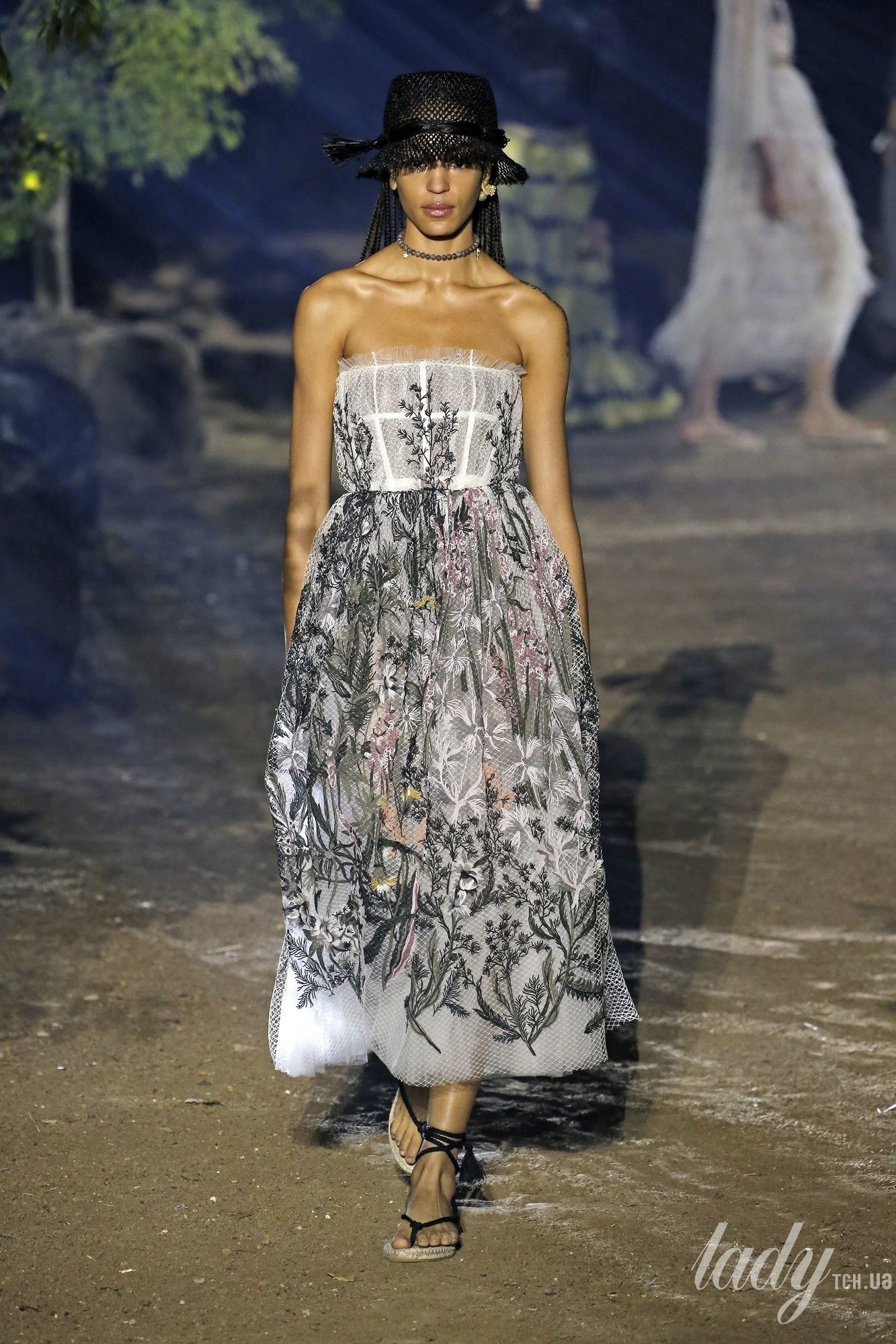 Коллекция Christian Dior прет-а-порте сезона весна-лето 2020_76
