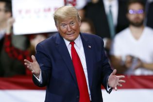 Трамп визнав, що відправляв Джуліані до України для організації розслідування справи проти Байдена