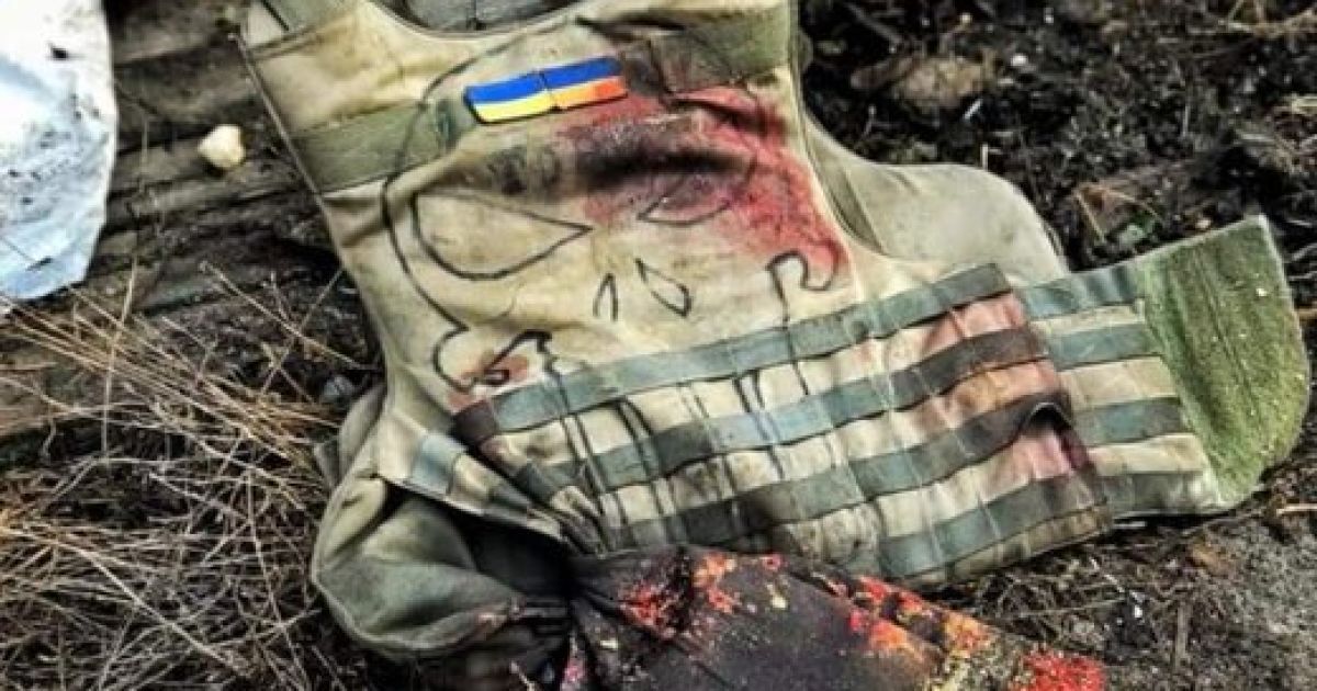 На Донбасі бойовики під час провокативних пострілів поранили військового