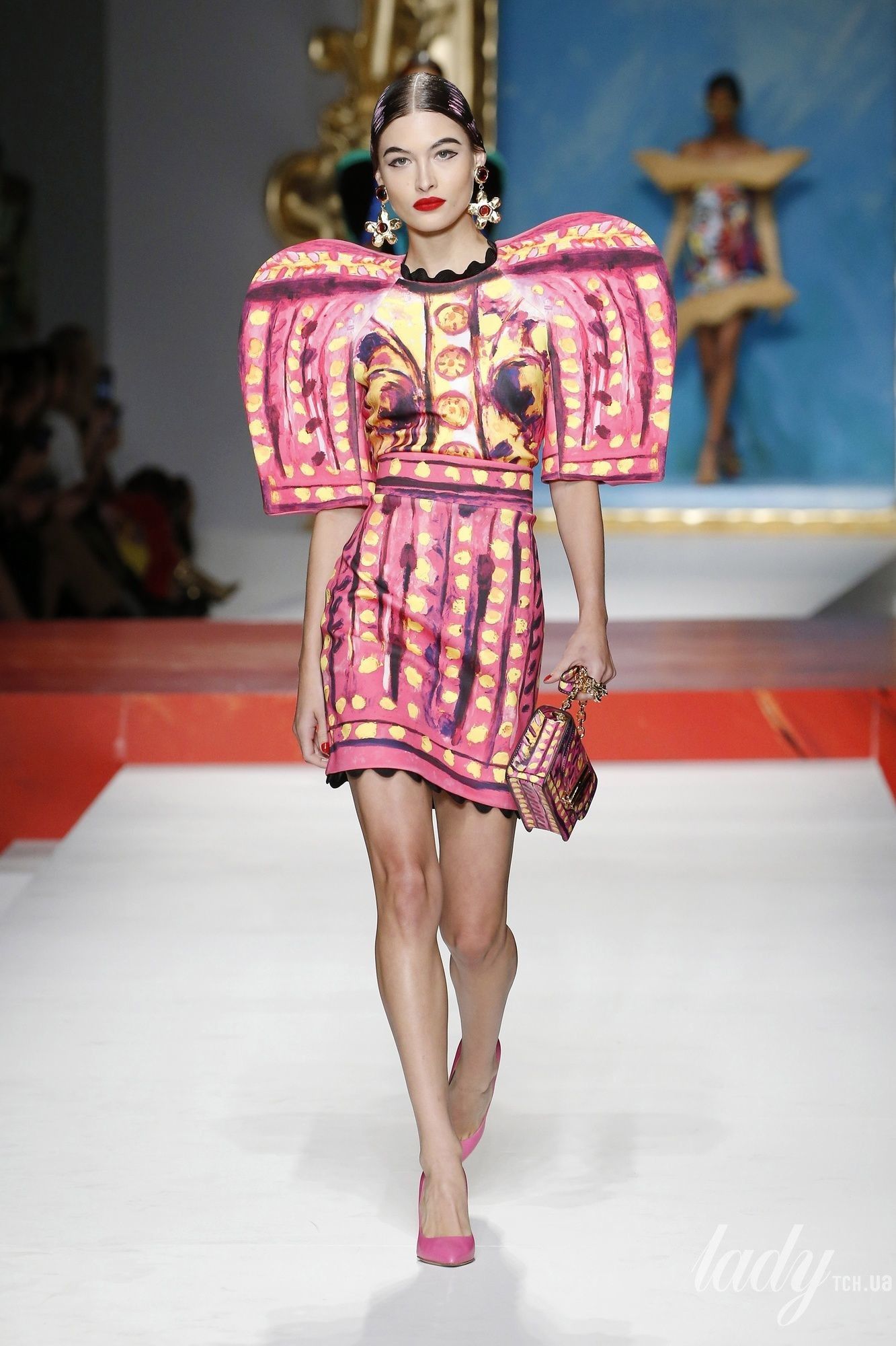 Коллекция Moschino прет-а-порте сезона весна-лето 2020_39