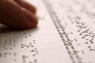 В Україні запустили дитячу онлайн-бібліотеку книжок шрифтом Брайля