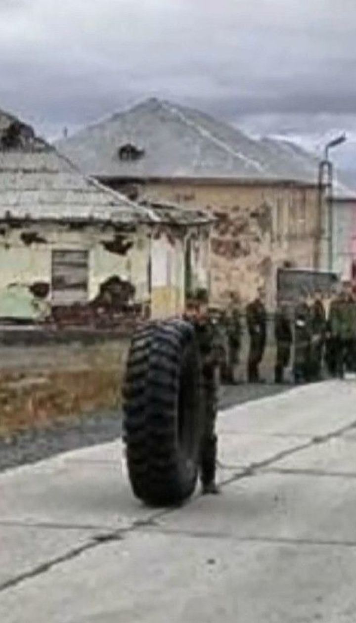 Сторонника российского оппозиционера Навального забрали служить на военную базу в Арктике