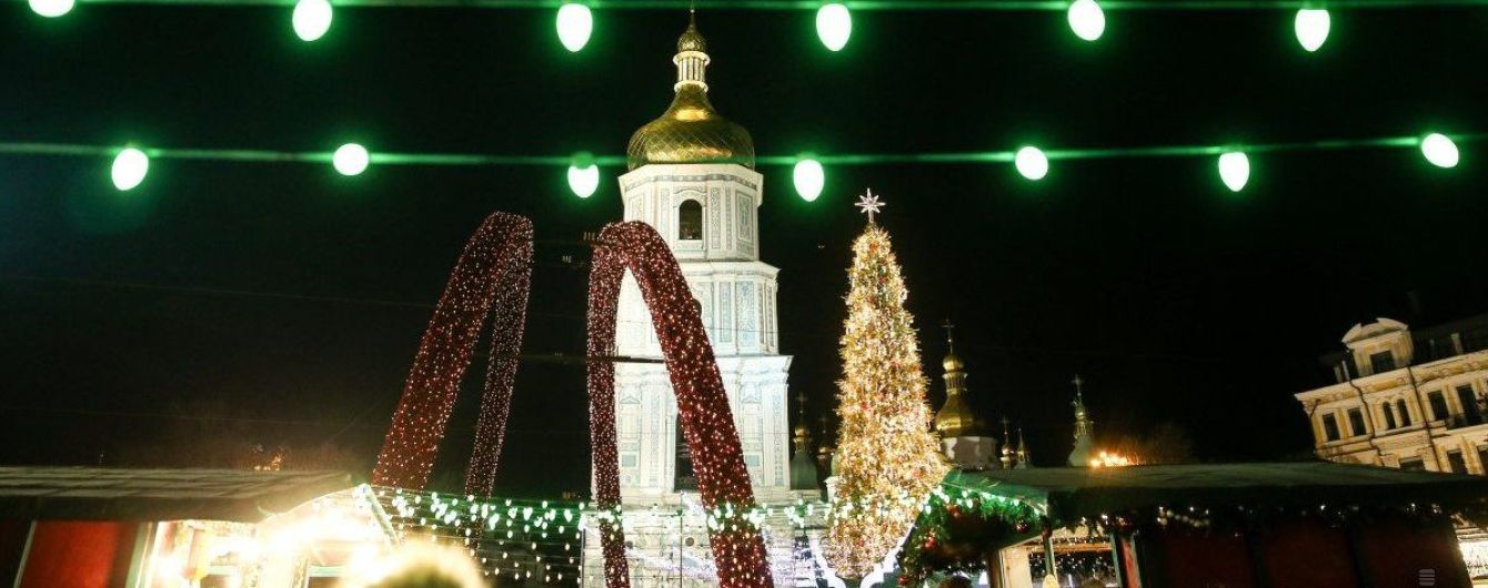 Главная елка Украины попала в пятерку самых красивых в Европе