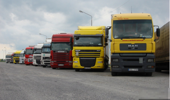 В Україні планують брати додаткову плату за проїзд іноземних фур
